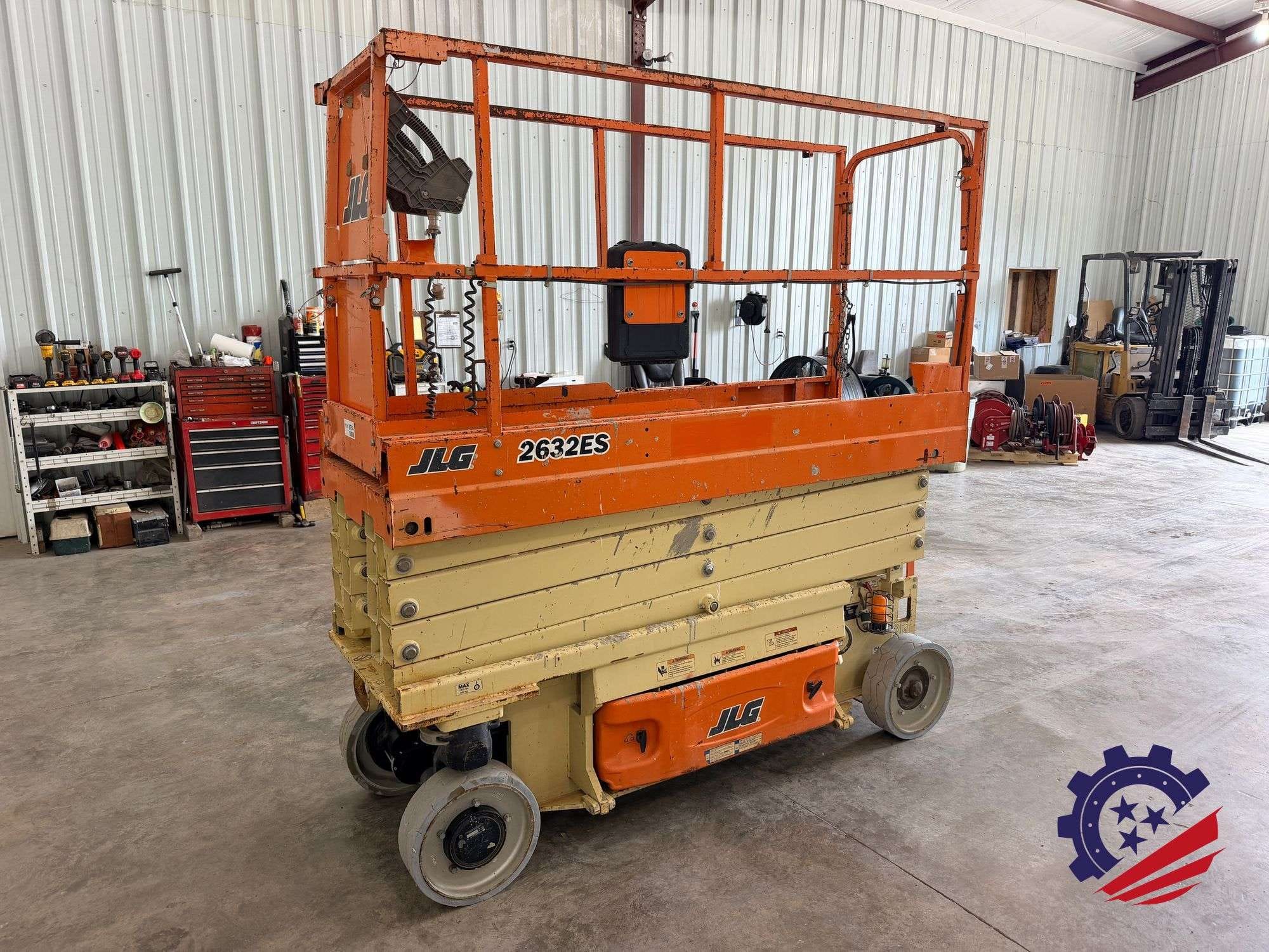 2017 JLG 2632ES Equipment Image0