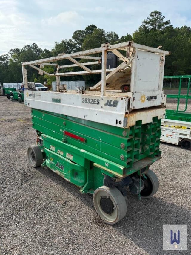 Image of JLG 2632ES equipment image 3