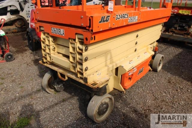 Image of JLG 3246ES equipment image 1