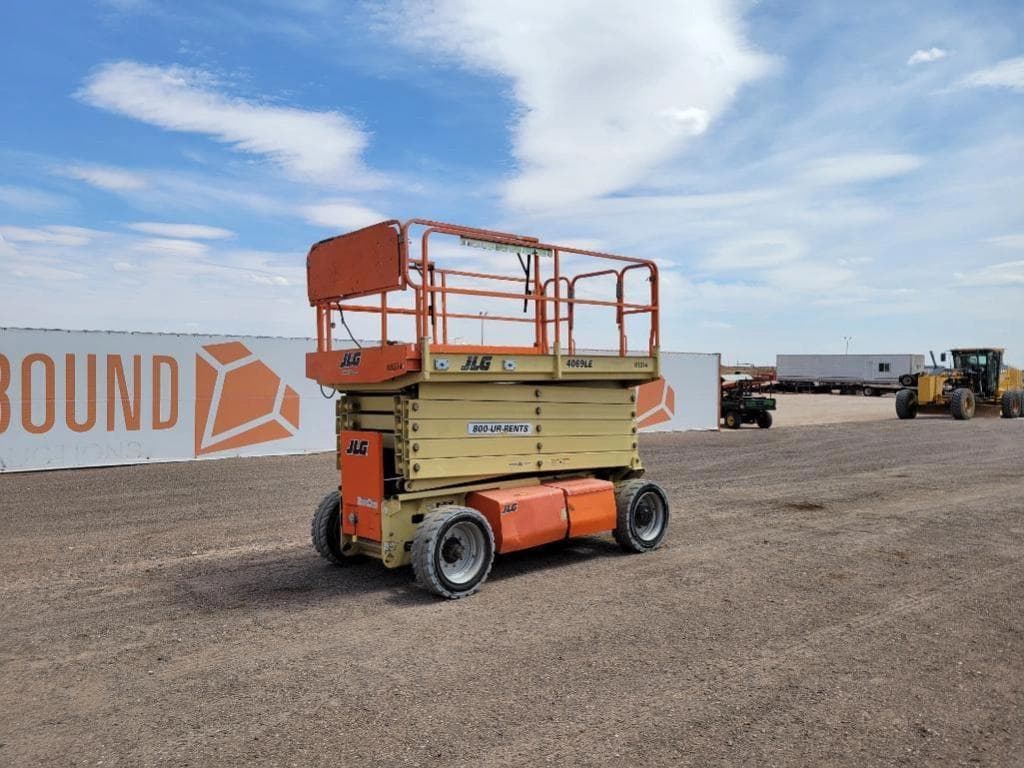 Image of JLG 4069LE Primary image