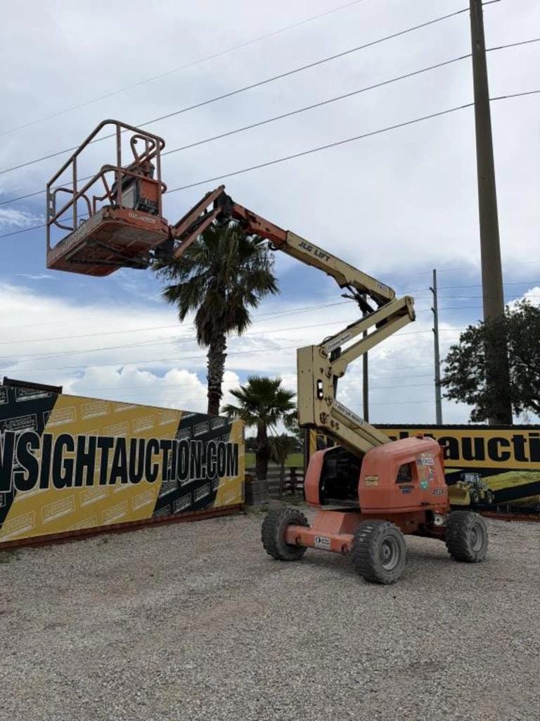 2017 JLG 450AJ Equipment Image0