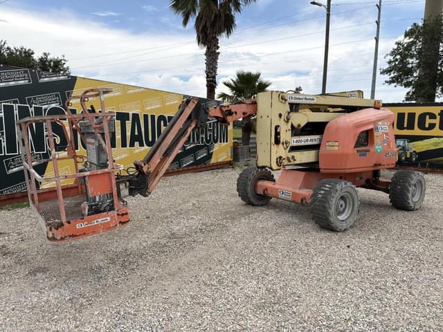 Image of JLG 450AJ equipment image 2