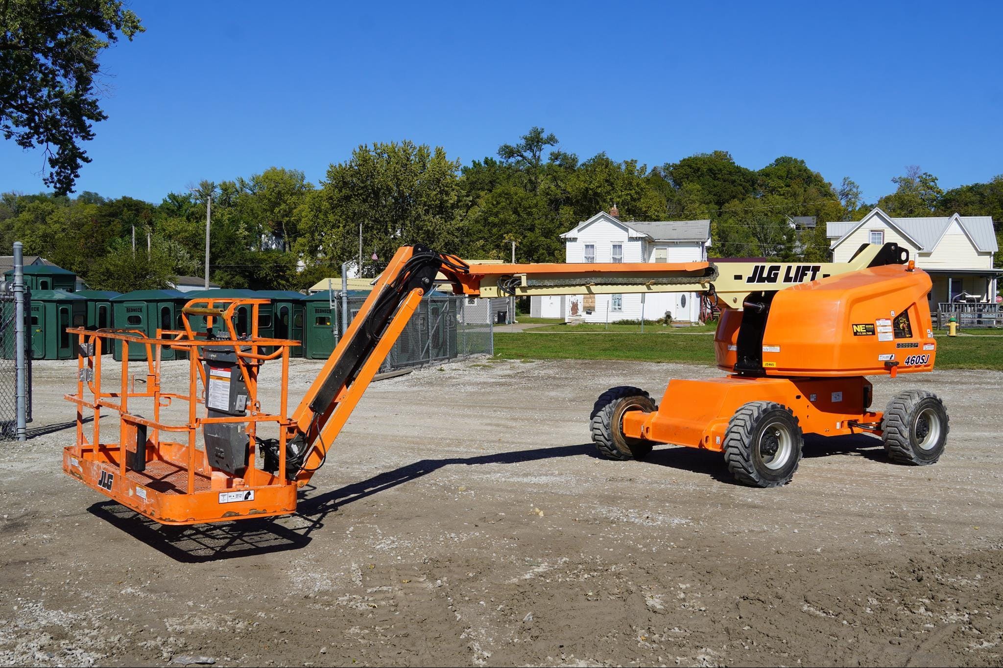 2017 JLG 460SJ Equipment Image0
