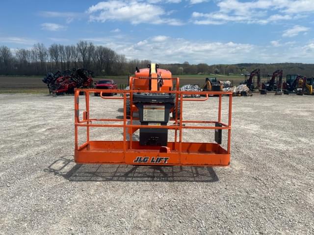 Image of JLG 460SJ equipment image 2
