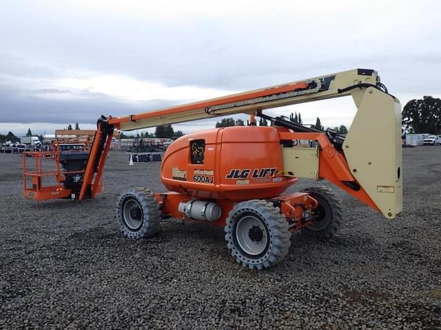 Image of JLG 600AJN equipment image 4