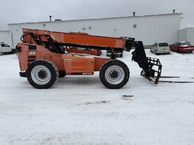 Image of JLG 6042 equipment image 3