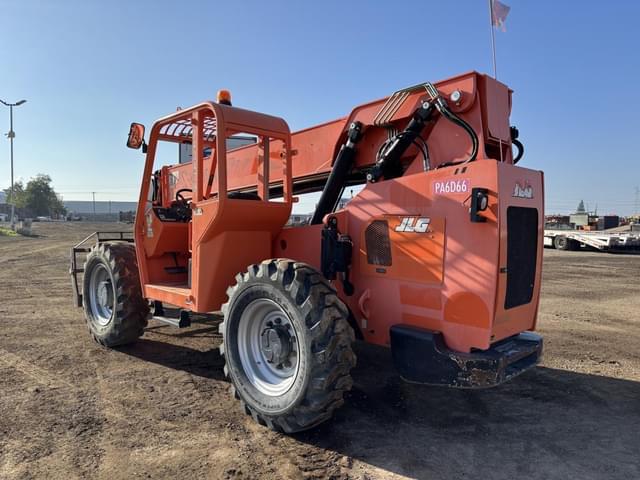 Image of JLG 6042 equipment image 3