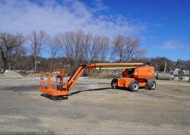 Image of JLG 660SJ equipment image 2