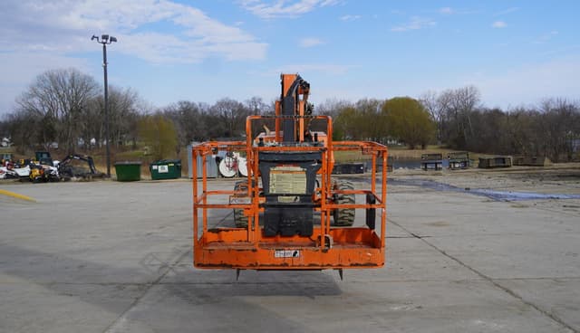 Image of JLG 660SJ equipment image 2