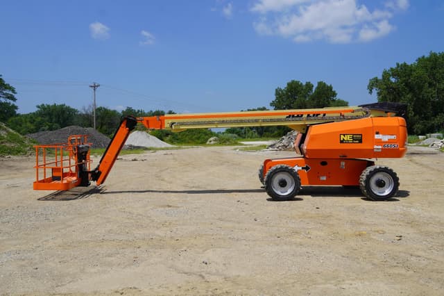 Image of JLG 660SJ equipment image 1