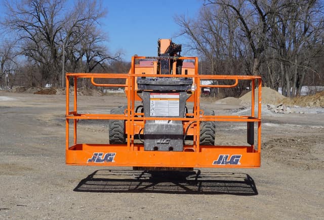 Image of JLG 660SJ equipment image 1