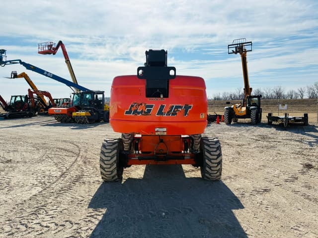 Image of JLG 660SJ equipment image 3