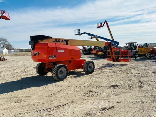 Image of JLG 660SJ equipment image 4