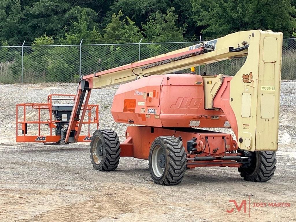 2017 JLG 800AJ Equipment Image0