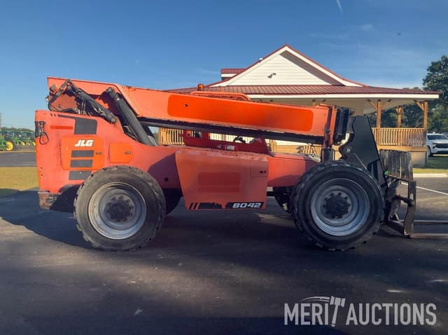 Image of JLG 8042 equipment image 2