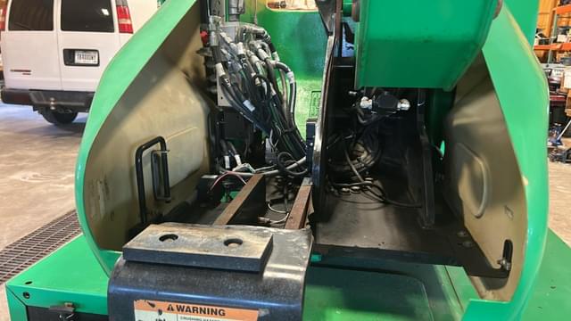 Image of JLG E400A equipment image 4