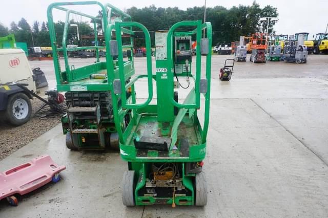 Image of JLG 1230ES equipment image 2