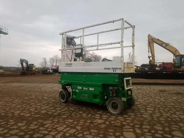 Image of JLG 2032ES equipment image 4