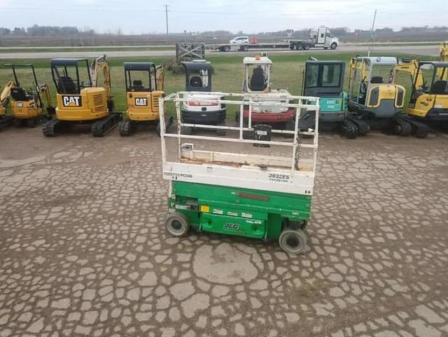 Image of JLG 2032ES equipment image 1