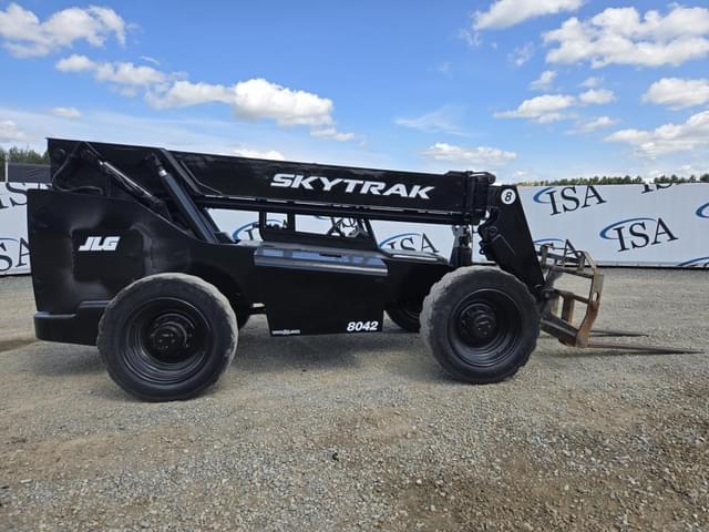 Image of Skytrak 8042 equipment image 4