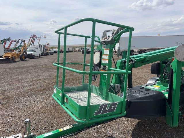 Image of JLG T350 equipment image 4