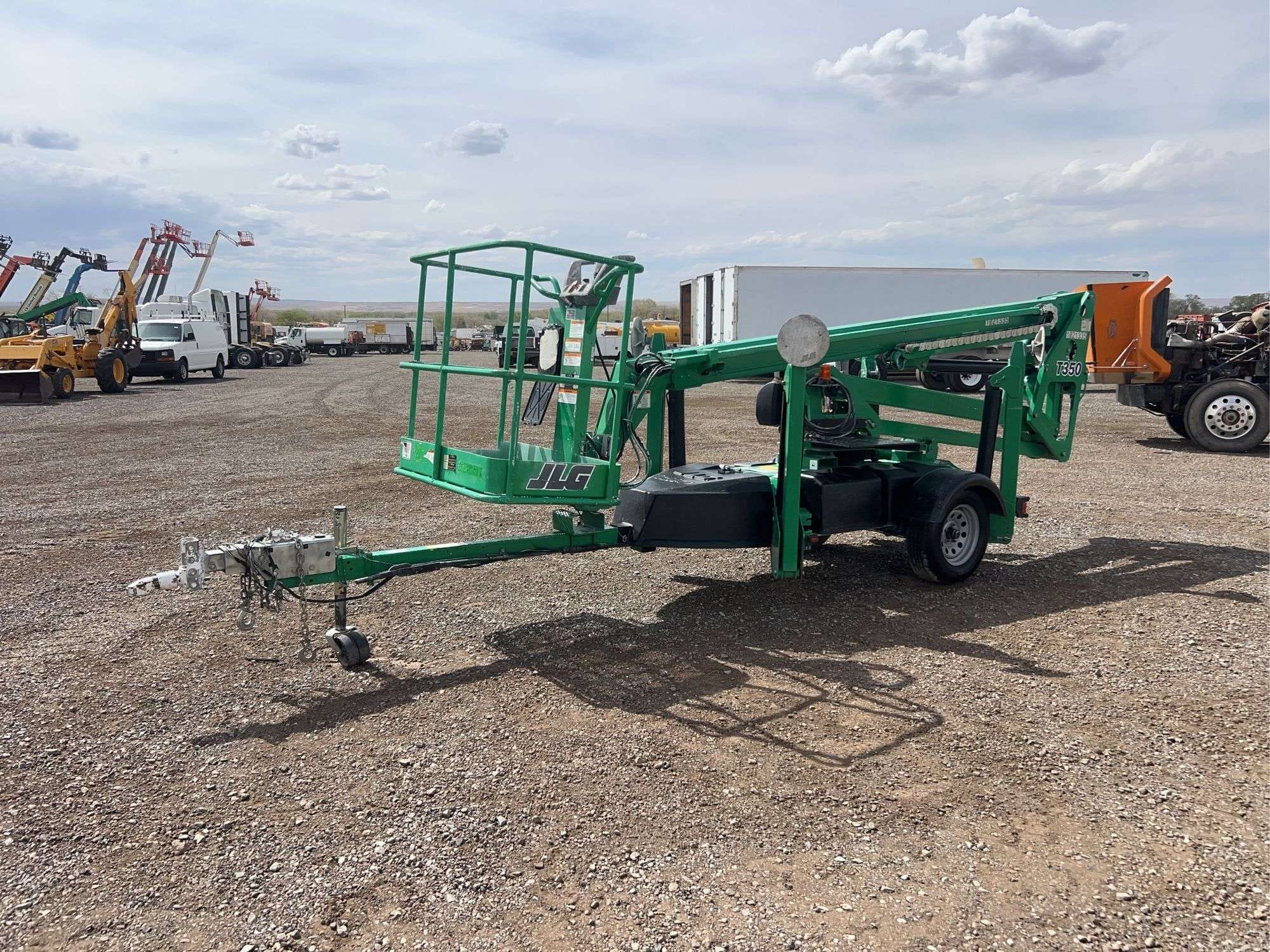 2017 JLG T350 Equipment Image0