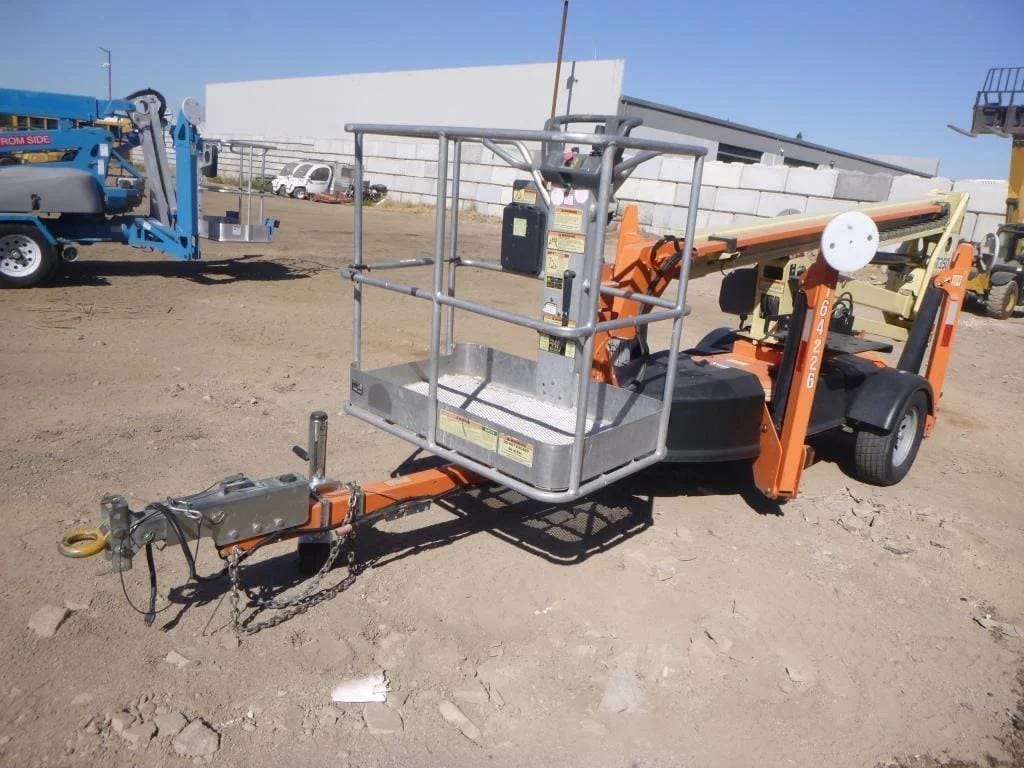 Main image JLG T350