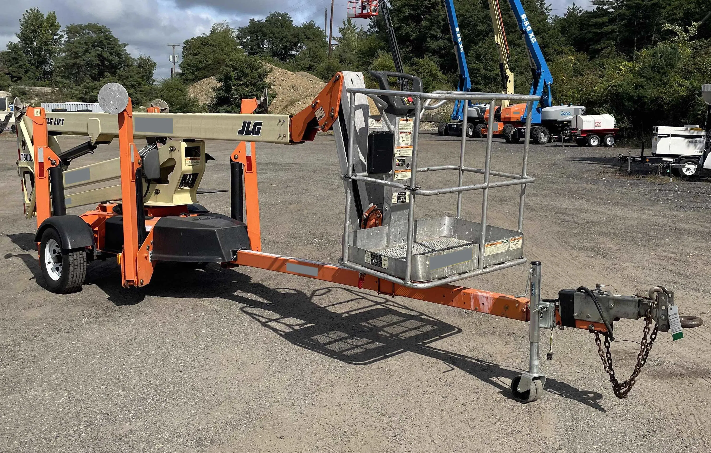 2017 JLG T500J Equipment Image0