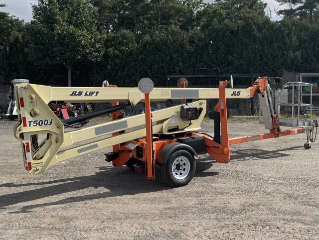 Image of JLG T500J equipment image 2