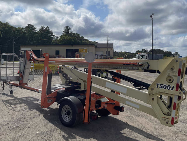 Image of JLG T500J equipment image 3