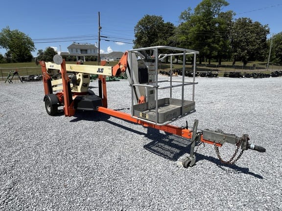 2017 JLG T500J Equipment Image0