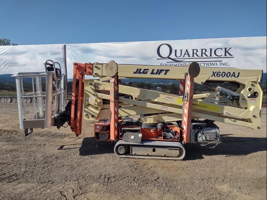 Image of JLG X600AJ Primary image