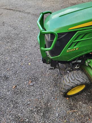 Image of John Deere 1023E equipment image 4