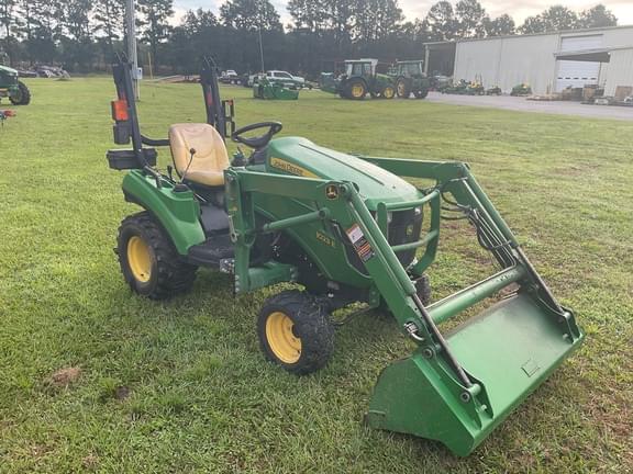 Image of John Deere 1023E equipment image 3