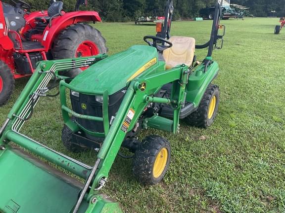 Image of John Deere 1023E equipment image 2