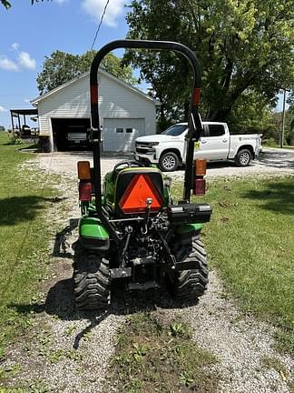 Image of John Deere 1023E equipment image 4