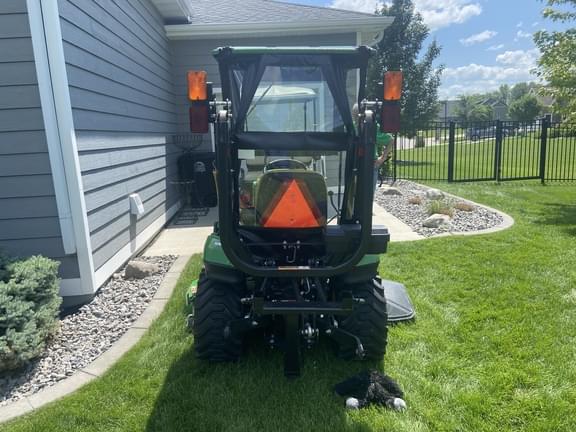 Image of John Deere 1023E equipment image 3