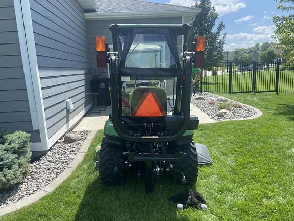 Image of John Deere 1023E equipment image 3