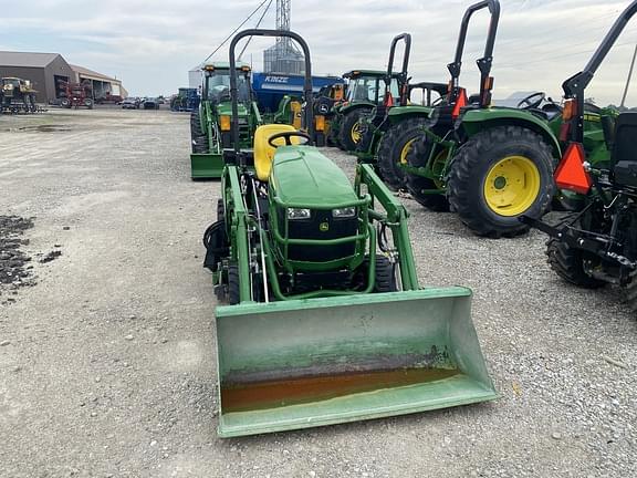 Image of John Deere 1023E equipment image 4
