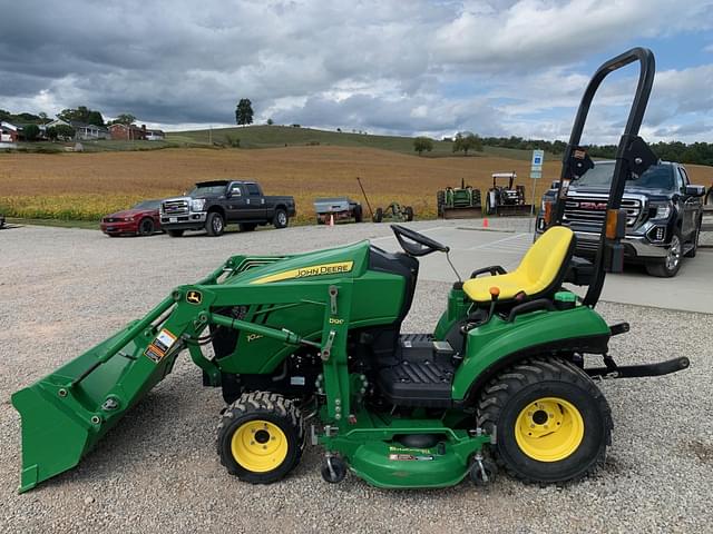 Image of John Deere 1023E equipment image 4