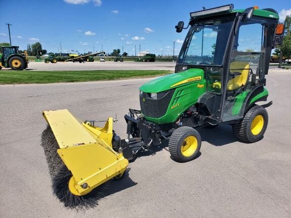 Main image John Deere 1023E