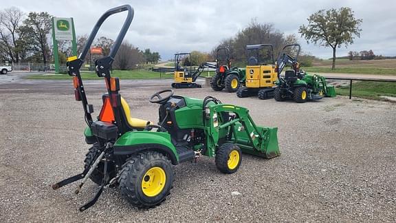 Image of John Deere 1023E equipment image 1