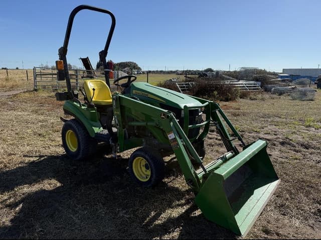 Image of John Deere 1023E equipment image 2