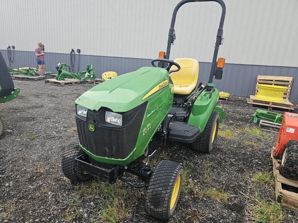 Image of John Deere 1023E Primary image