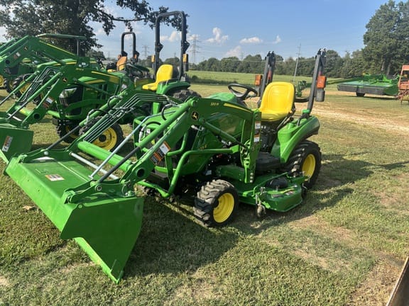 2017 John Deere 1023E Equipment Image0