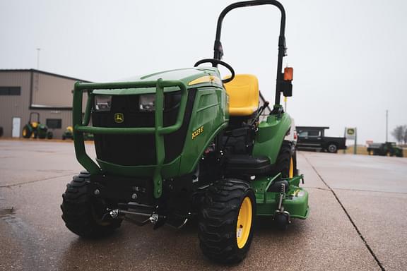 Image of John Deere 1023E equipment image 2