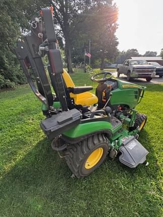 Image of John Deere 1025R equipment image 3