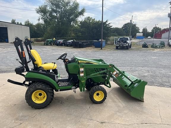 Image of John Deere 1025R equipment image 2