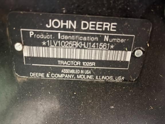 Image of John Deere 1025R equipment image 1