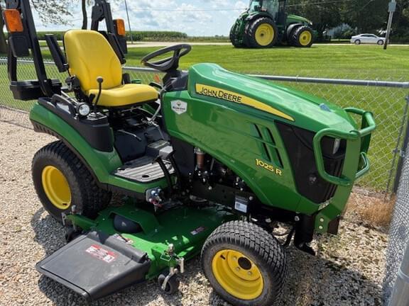 Image of John Deere 1025R Primary image